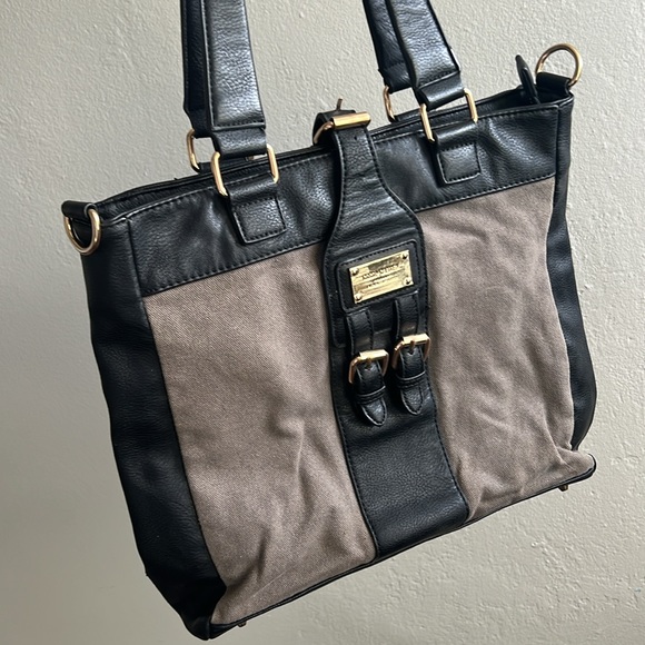 Coco + Carmen Shoulder Bag - Picture 6 of 8